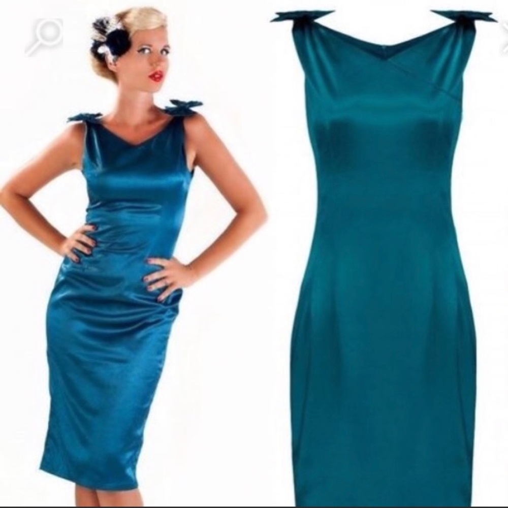 ✨Lindy Bop blue satin wiggle dress